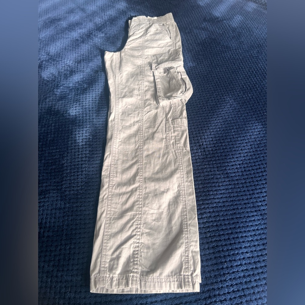 H&M Divided Women’s Gray Waist Cargo Pants Casual Size 2. Used.